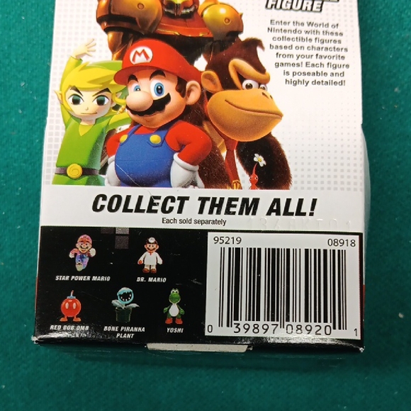 Nintendo Red Bob-omb Collectible Figure - Picture 2 of 6